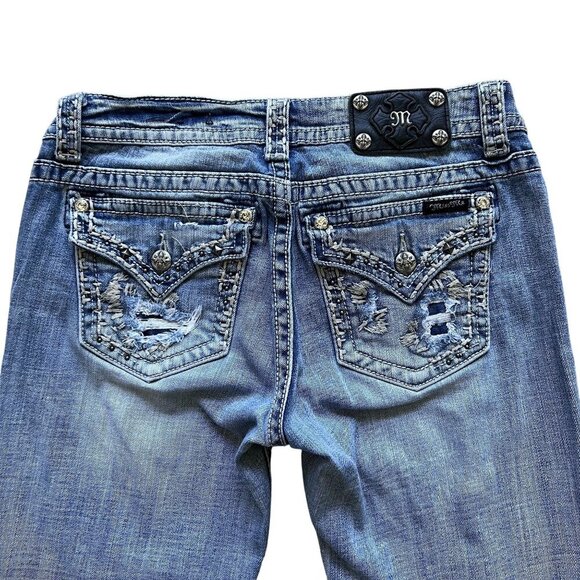 Miss Me Womens 30 US Size 10 Distressed Embellished Cuffed Capri Jeans Cowgirl - Picture 4 of 16